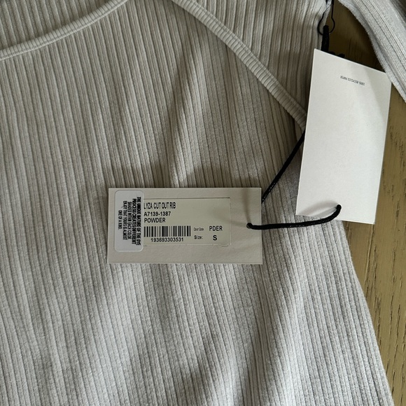 AGOLDE Rib Cutout Top - Picture 4 of 5